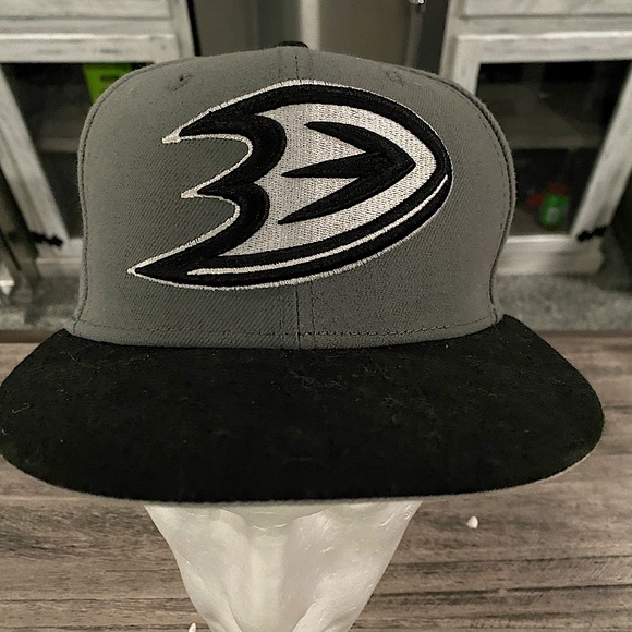 New Era Other - Anaheim Ducks NHL Snapback Hat 7 3/8